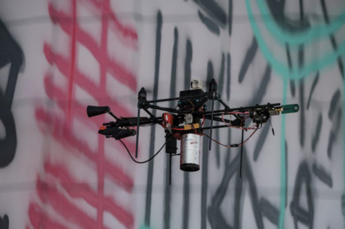 graffiti-drone-oeuvre-premiere-photos