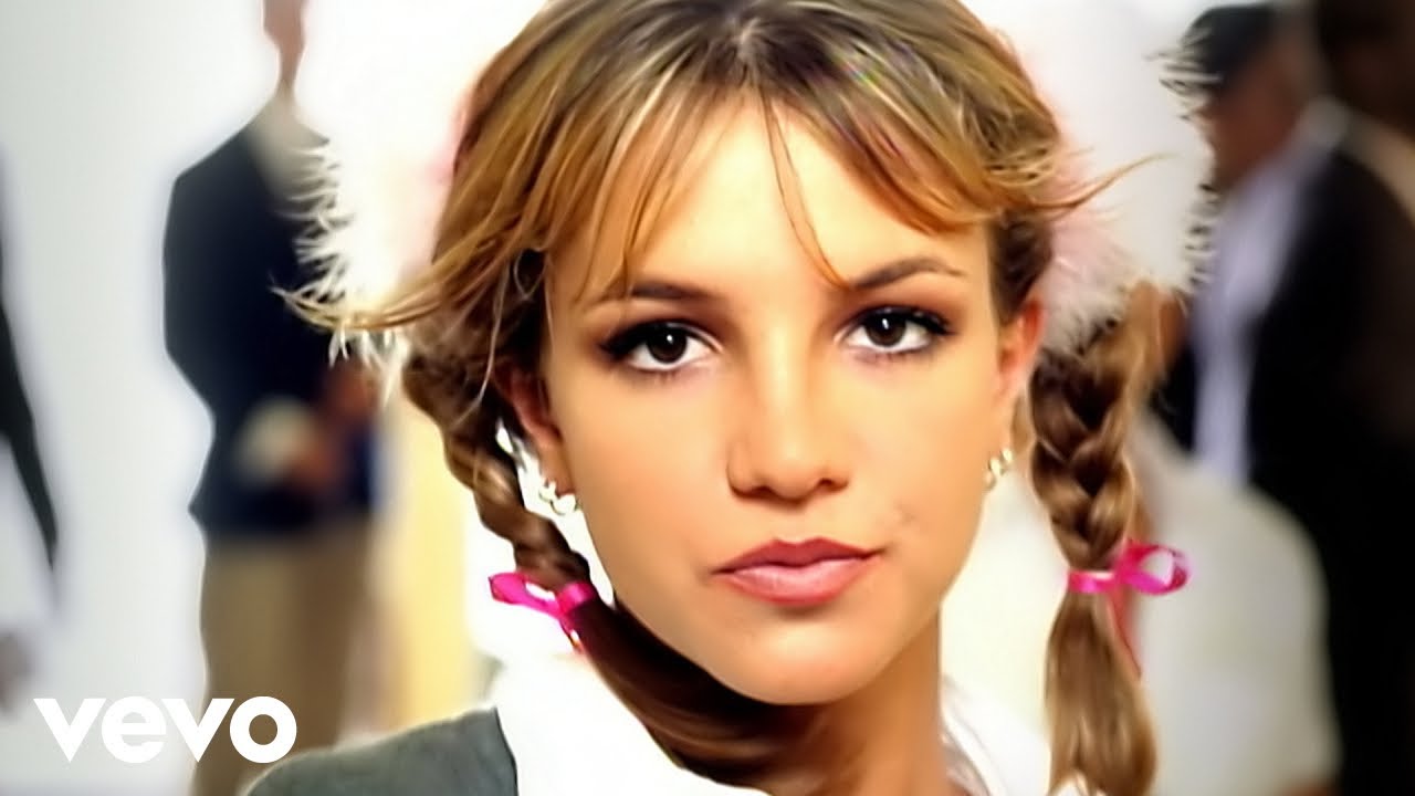 Britney Spears Fait Tomber Son Bebe Britney Spears : la superstar dans toute sa splendeur et sa décadence
